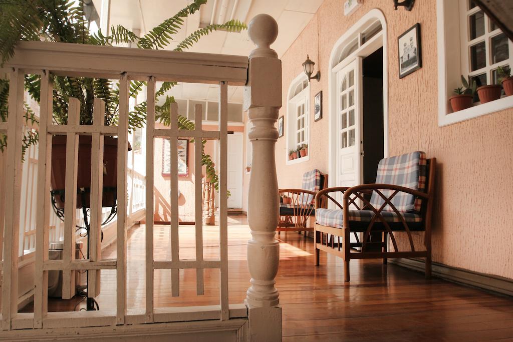 Hotel Europa Алауси Экстерьер фото