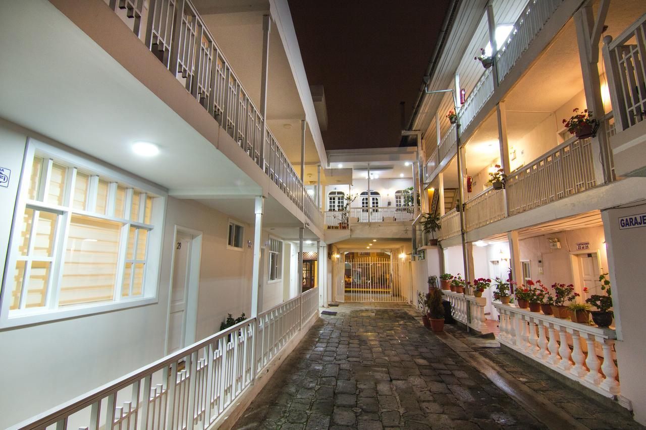 Hotel Europa Алауси Экстерьер фото