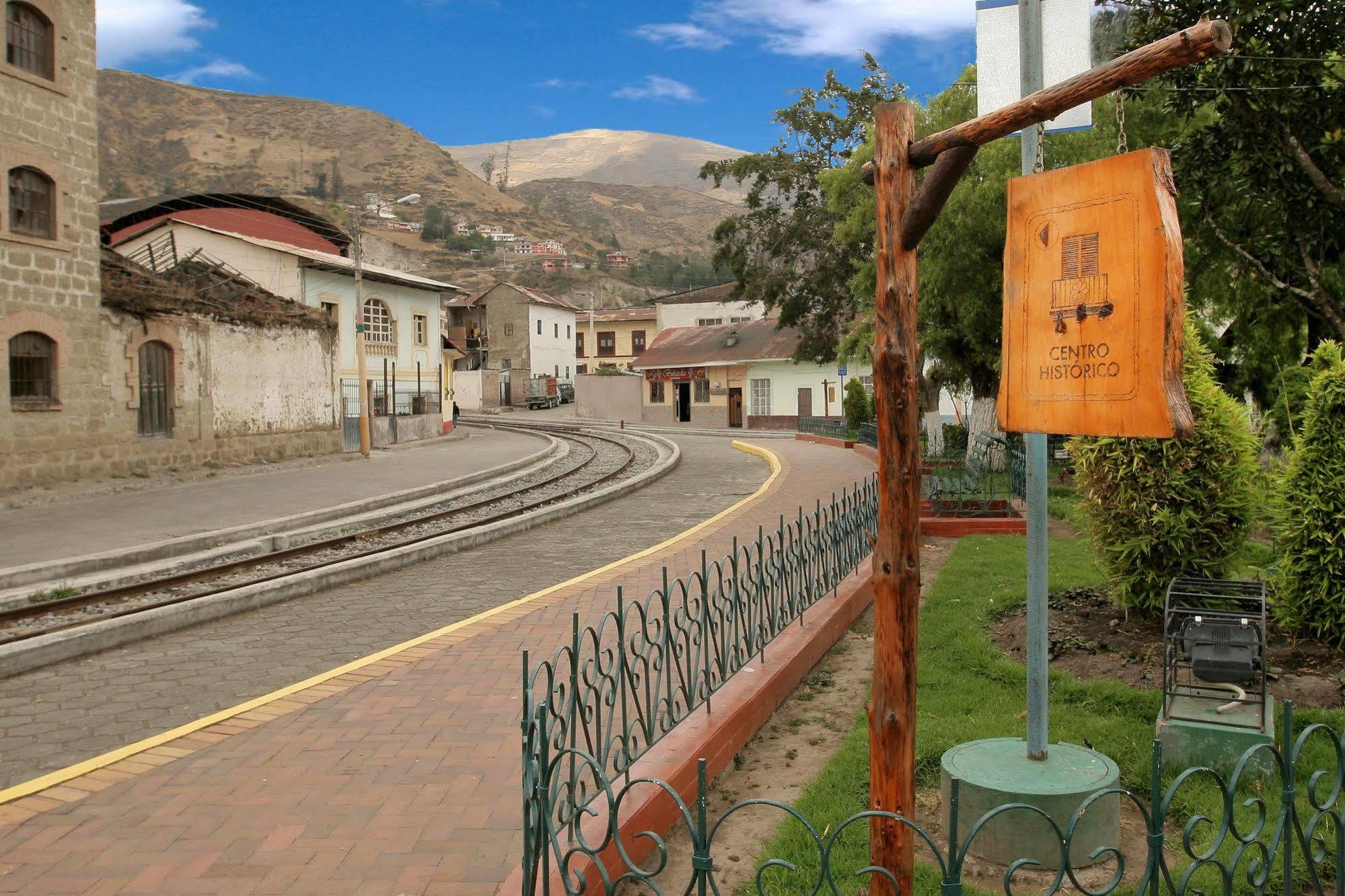 Hotel Europa Алауси Экстерьер фото